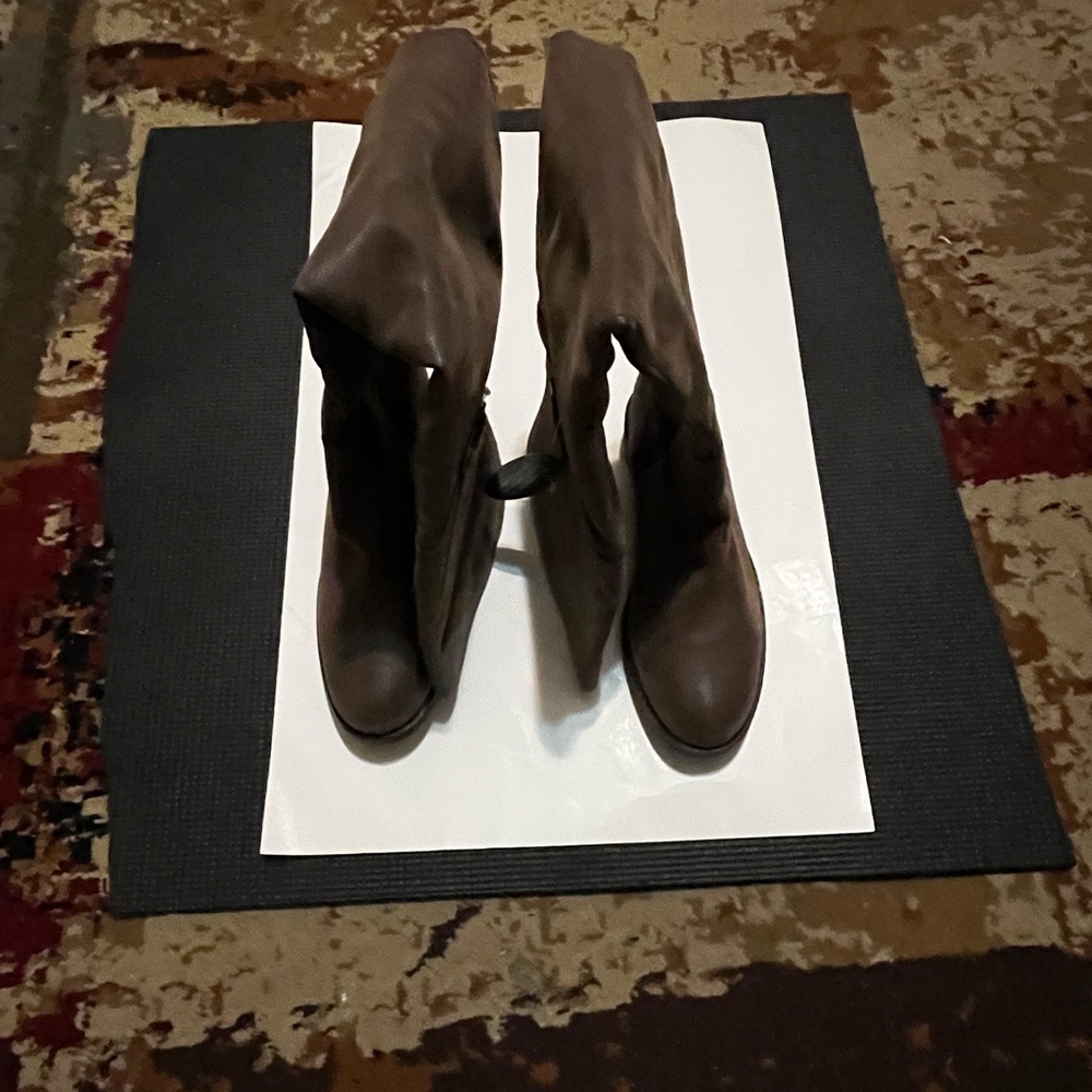 Material Girl Over-the-The-Knee Slip-On Boots Size: 7 M